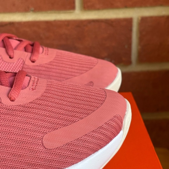 New Nike Zoom Bella 6 Adobe Red White Womens Sneakers NIB Athletic Shoes - Picture 5 of 15